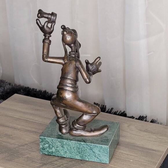 Bronze Goofy Figure - Picture 3 of 4